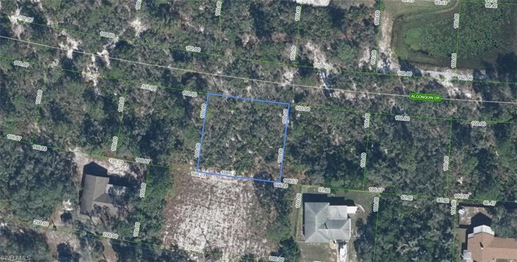 2001 Algonquin DR SEBRING, FL 33875