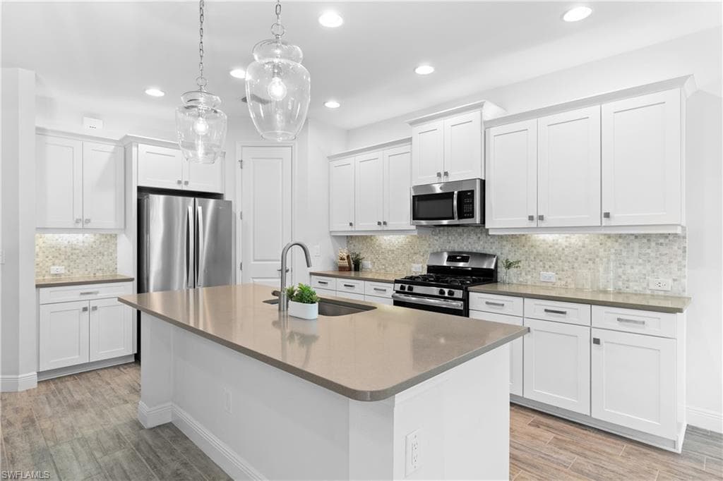 19763 Coconut Harbor CIR FORT MYERS, FL 33908