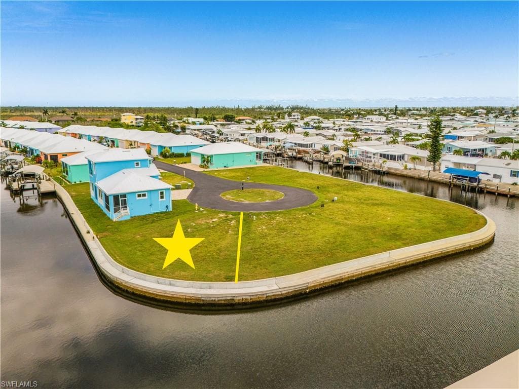 2971 Trawler LN ST. JAMES CITY, FL 33956