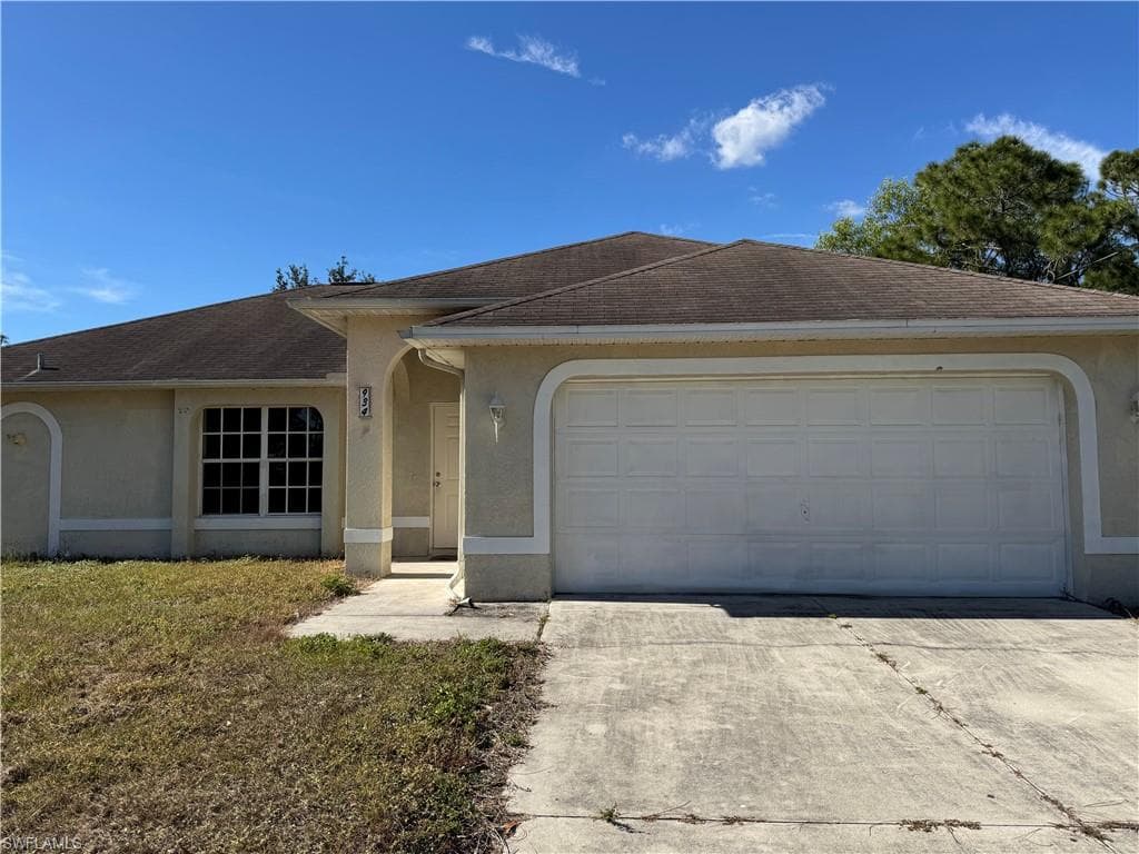 934 Garnet AVE LEHIGH ACRES, FL 33974