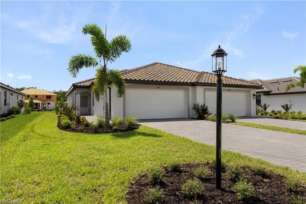 19749 Hinkley DR ESTERO, FL 33928
