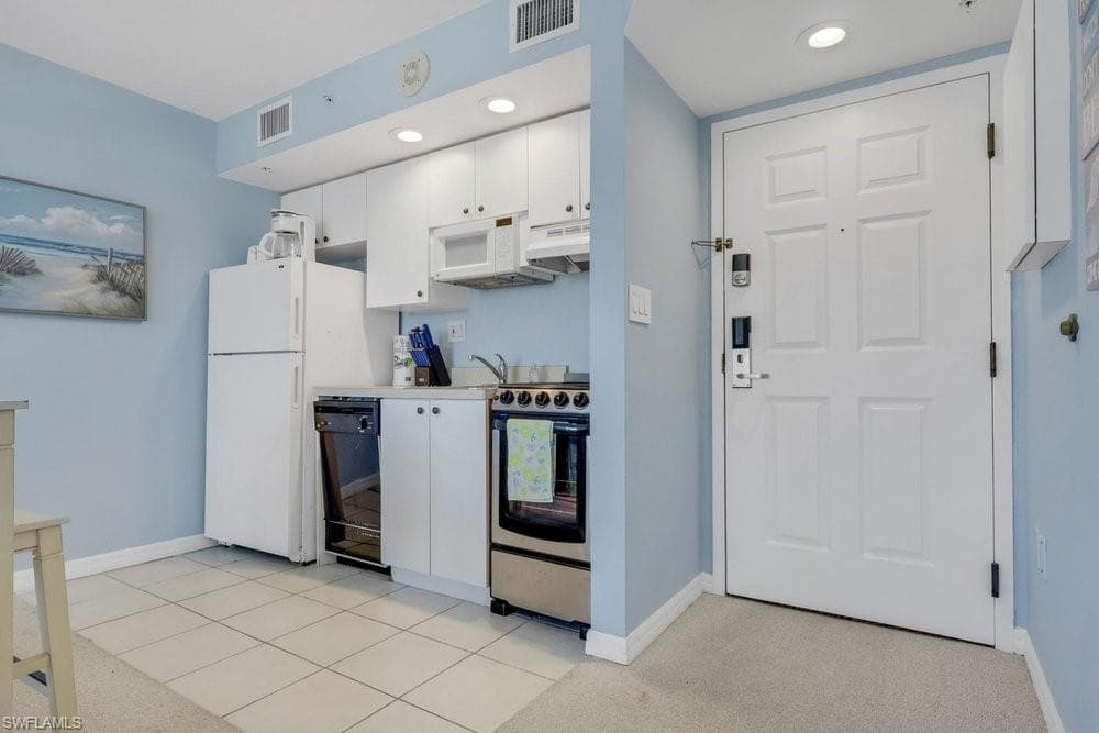 8771 Estero BLVD 906 BONITA SPRINGS, FL 33931