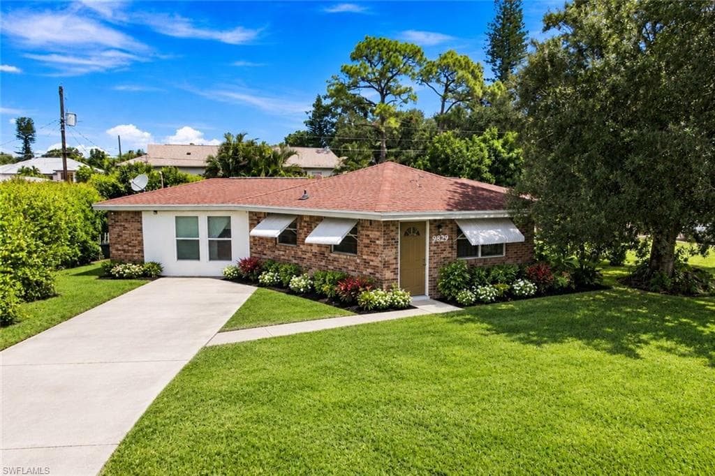9829 Pennsylvania AVE BONITA SPRINGS, FL 34135