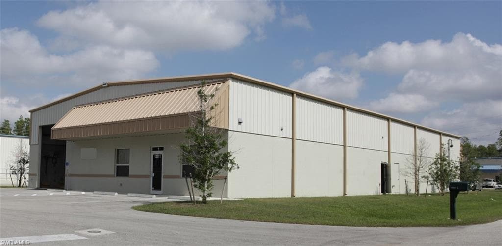 12311 Crystal Commerce LOOP FORT MYERS, FL 33966