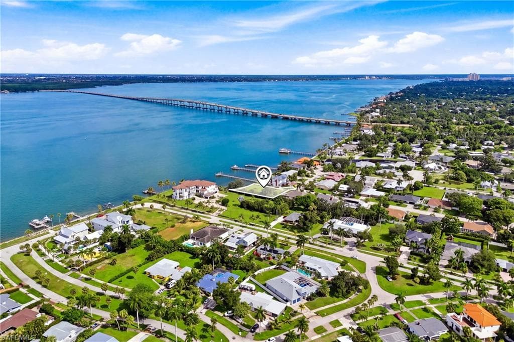 8441 Casa Del Rio LN FORT MYERS, FL 33919