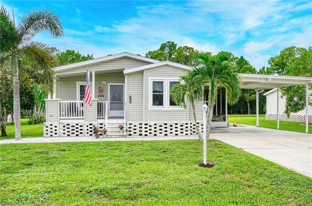 9790 Creekwood LN FORT MYERS, FL 33905