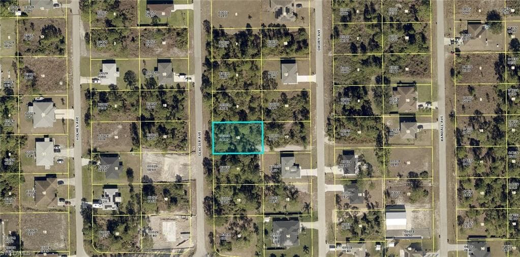 723 Glacier AVE LEHIGH ACRES, FL 33974
