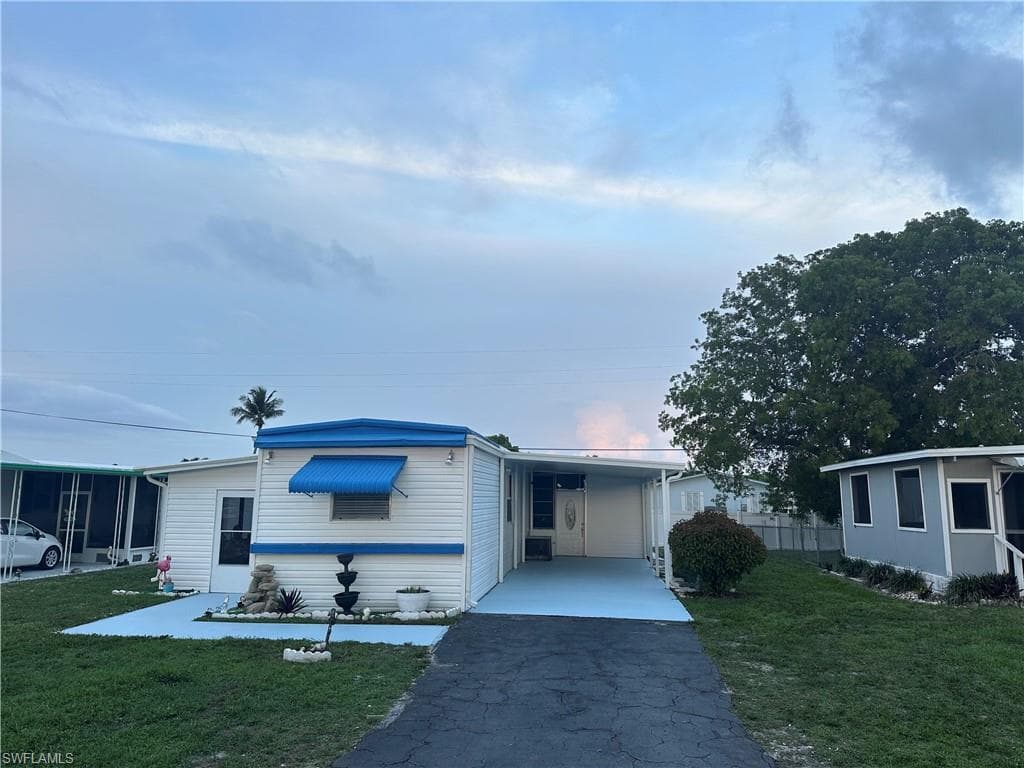152 Cape Sable DR NAPLES, FL 34104