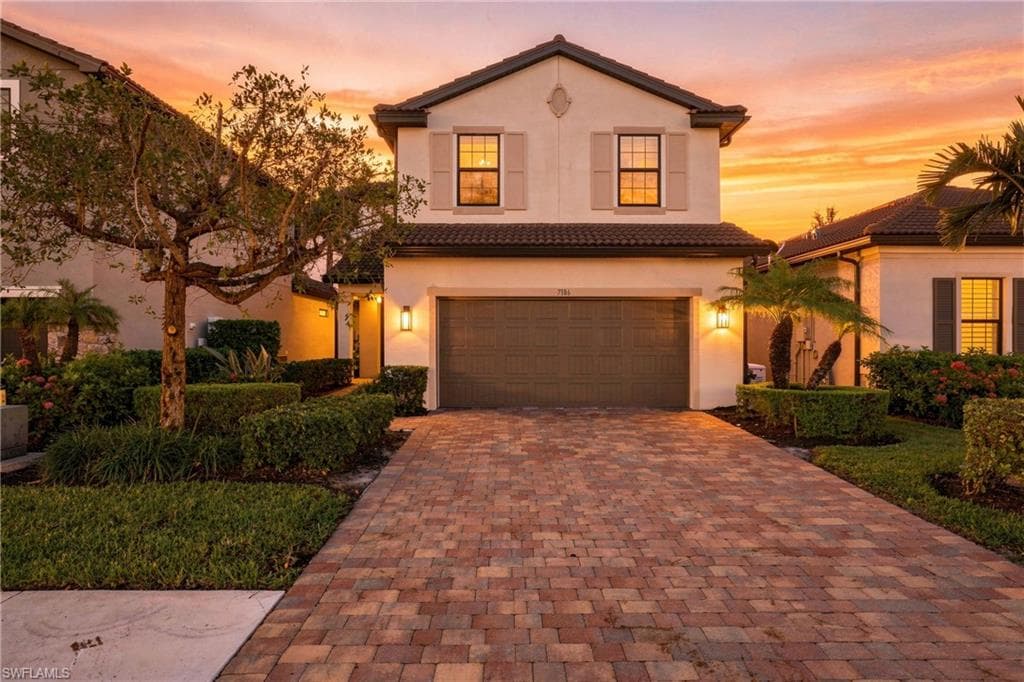 7186 Wilton DR NAPLES, FL 34109