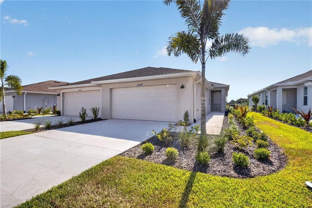 20559 Hazelnut CT S LEHIGH ACRES, FL 33936