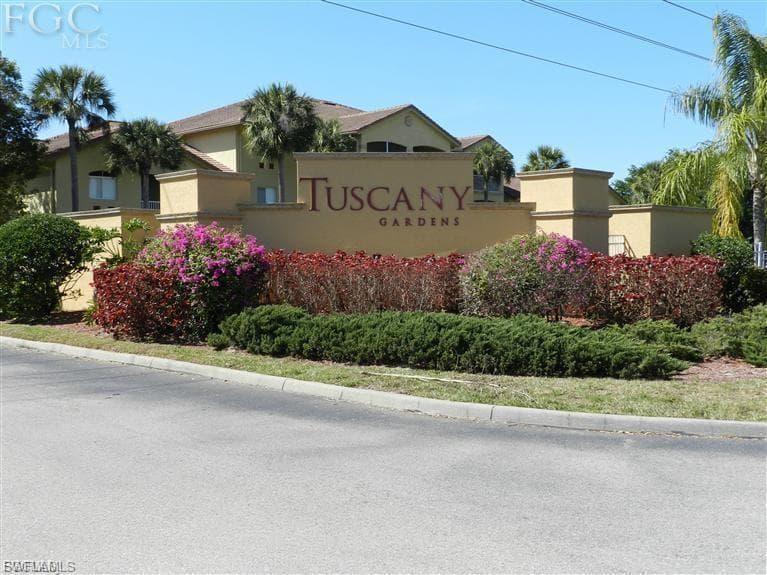 6400 Aragon WAY 108 FORT MYERS, FL 33966