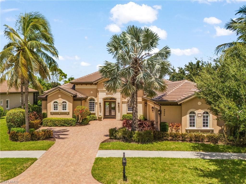 9006 Shenendoah CIR NAPLES, FL 34113