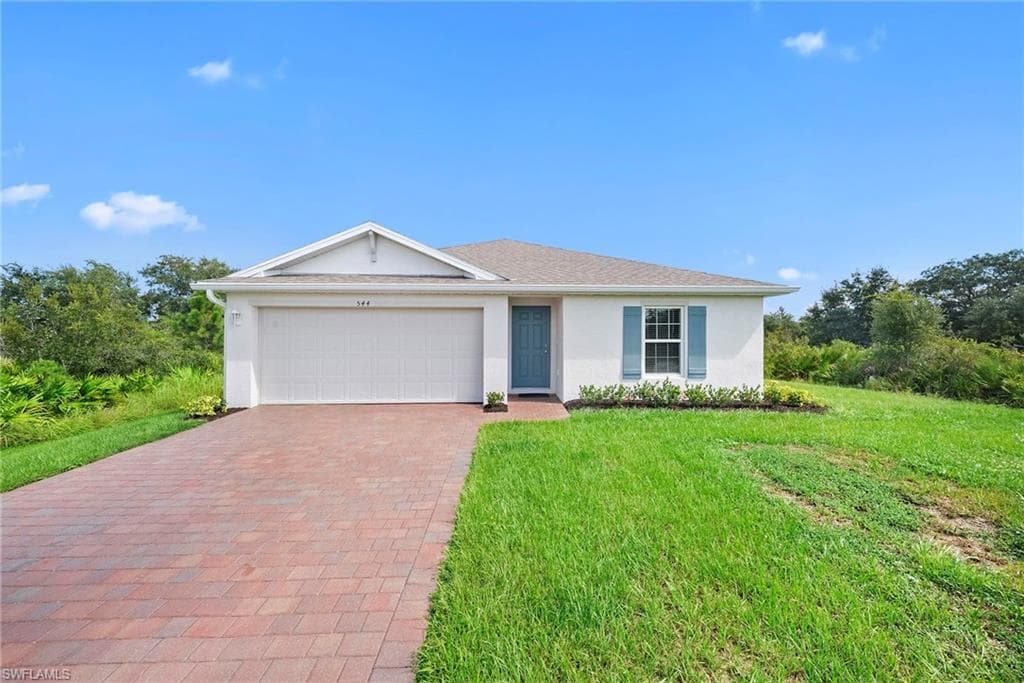 544 Woodview DR LEHIGH ACRES, FL 33972