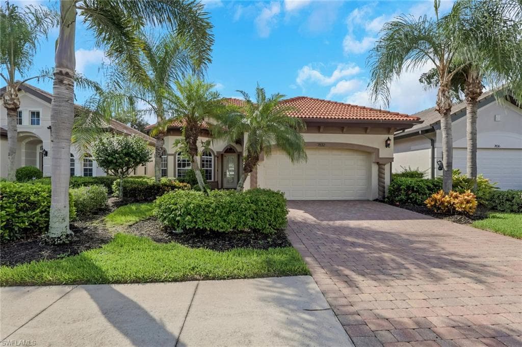 7832 Valencia CT NAPLES, FL 34113