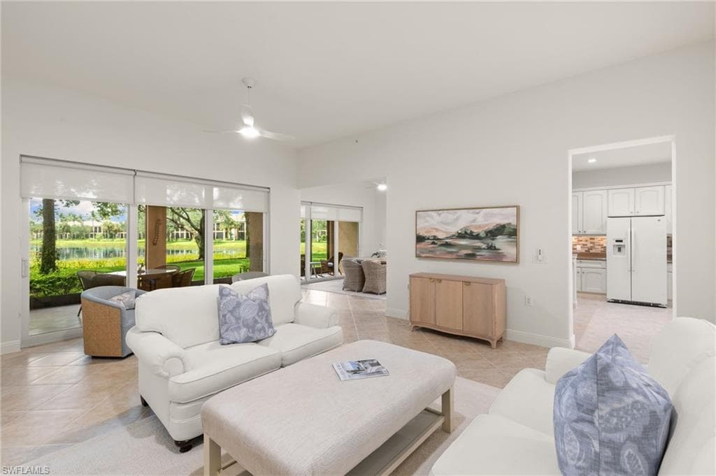 3053 Aviamar CIR 8-102 NAPLES, FL 34114