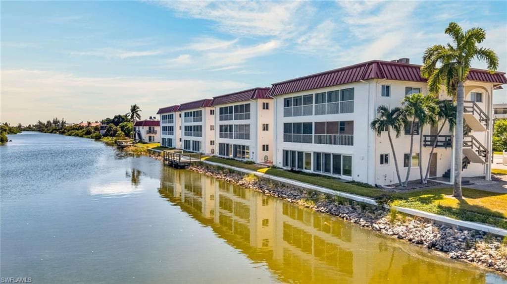 1610 Middle Gulf DR B-2 SANIBEL, FL 33957