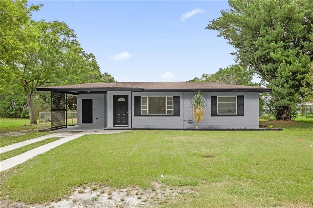 2012 Helms AVE LEESBURG, FL 34748