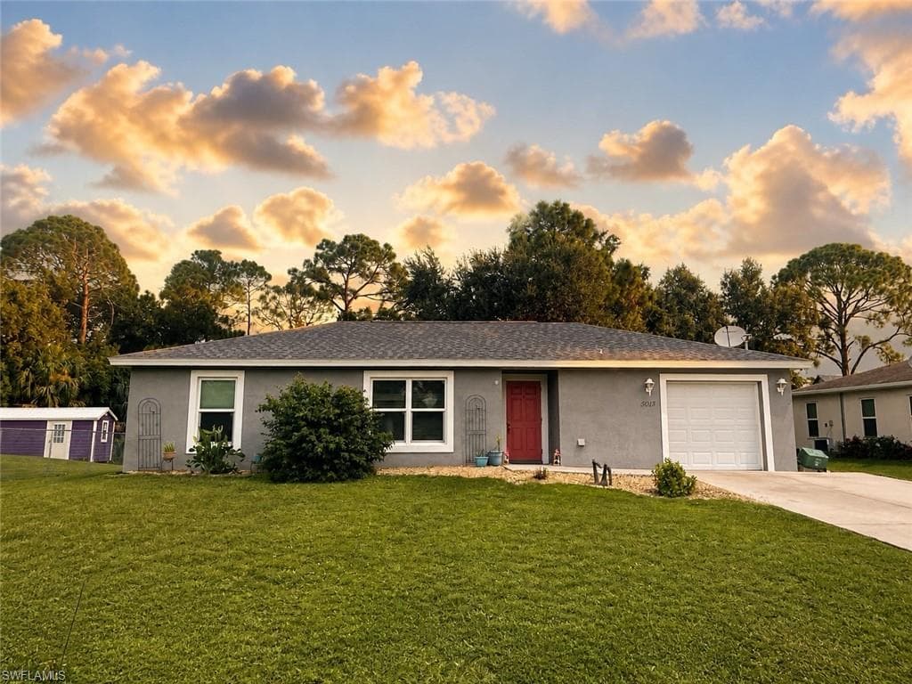5013 SE Tradewinds CIR LABELLE, FL 33935