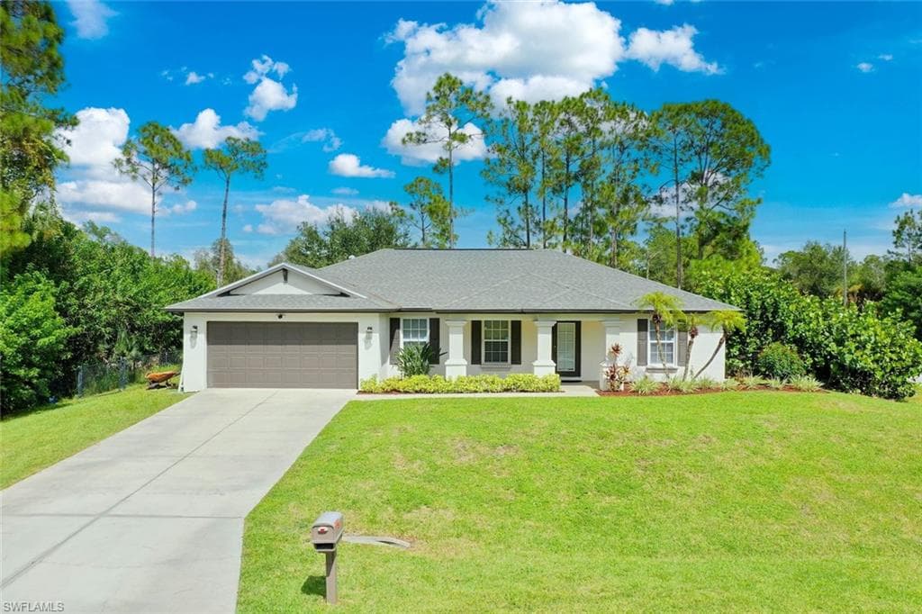 137 Napier AVE S LEHIGH ACRES, FL 33974