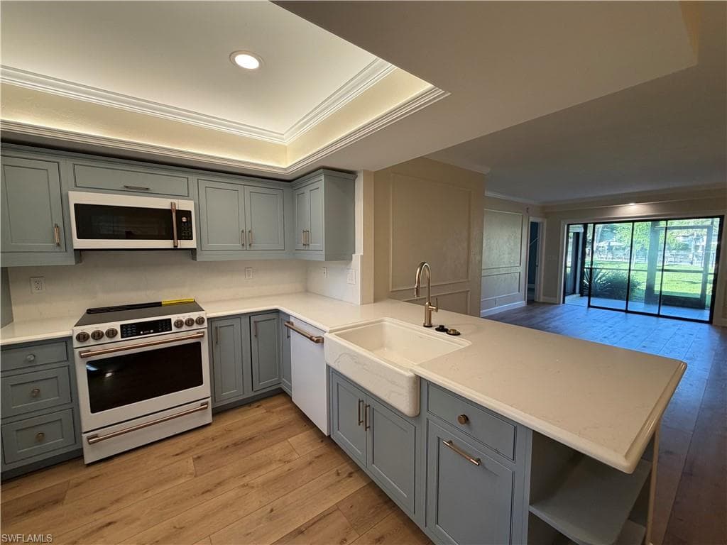 1733 Courtyard WAY 104 NAPLES, FL 34112