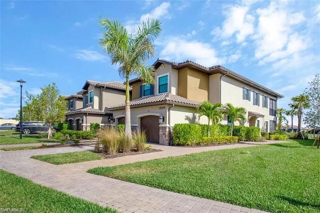 15244 Zeno WAY 104 NAPLES, FL 34114
