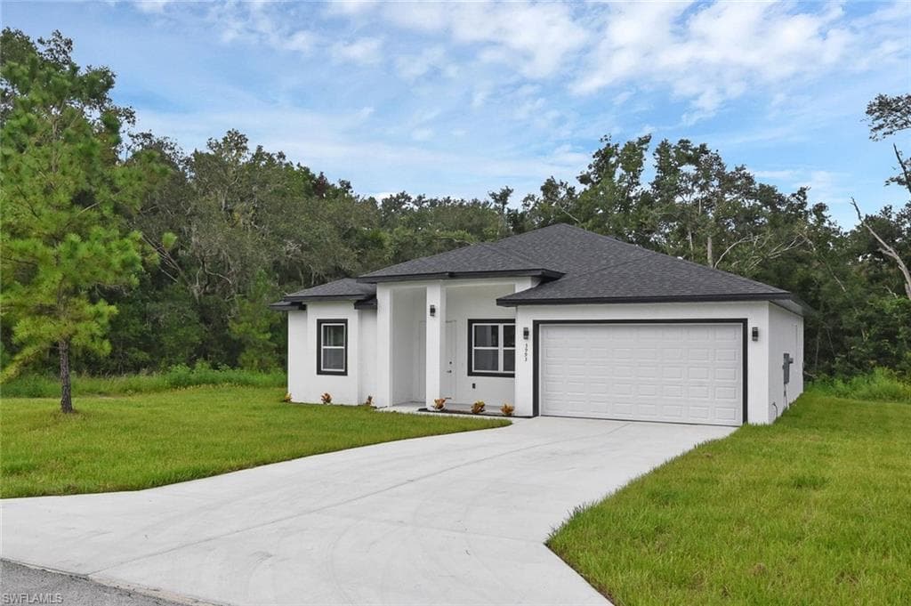 205 Australian DR ROTONDA WEST, FL 33947