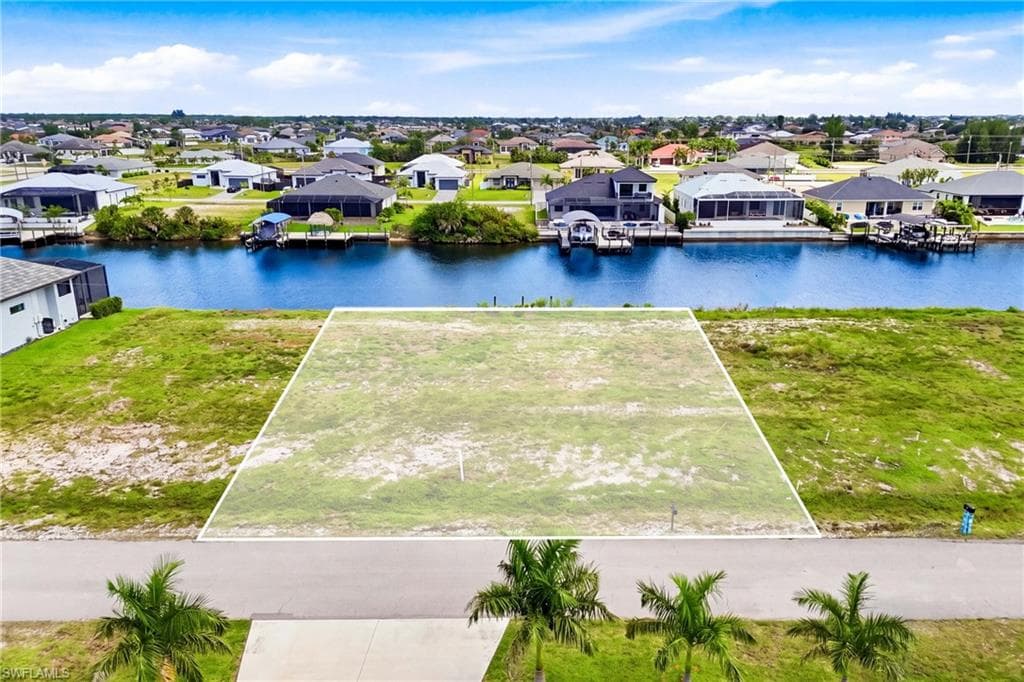 1519 NW 41st PL CAPE CORAL, FL 33993