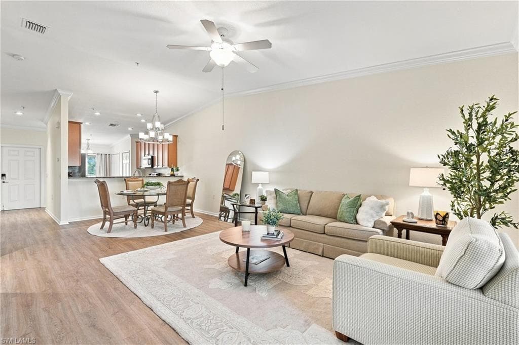 9832 Venezia CIR 1025 NAPLES, FL 34113