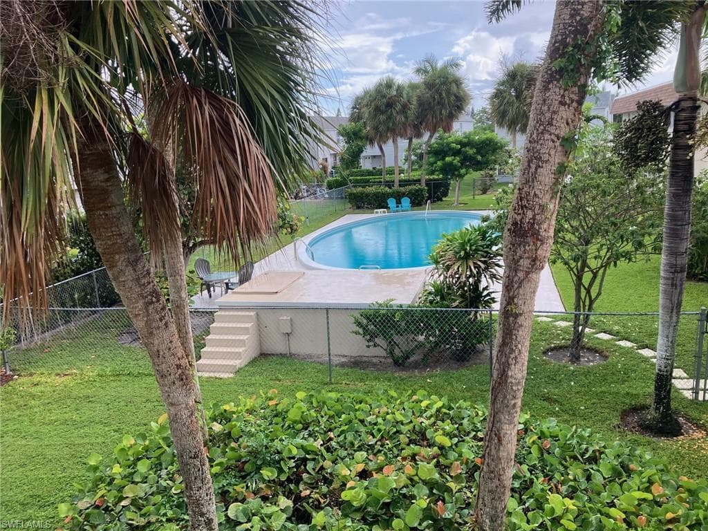 1062 Hartley AVE 208 MARCO ISLAND, FL 34145