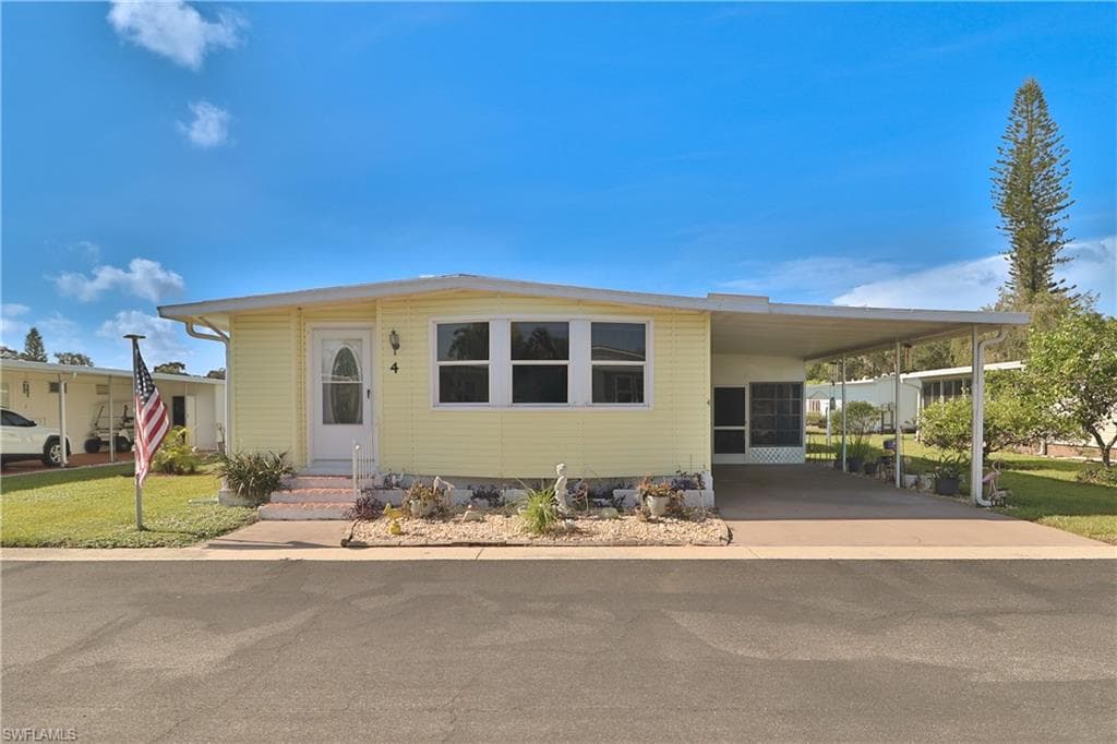 4 Fig ST ALVA, FL 33920