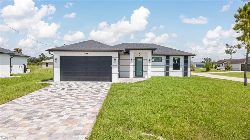 2700 11Th St SW LEHIGH ACRES, FL 33976