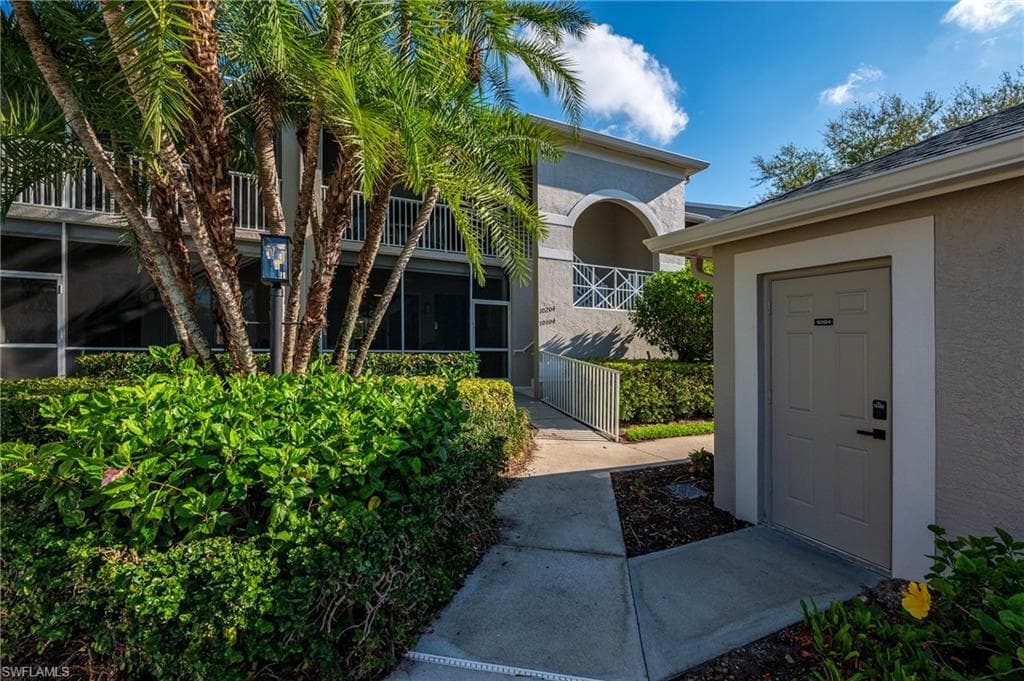 26931 Clarkston DR 104 BONITA SPRINGS, FL 34135
