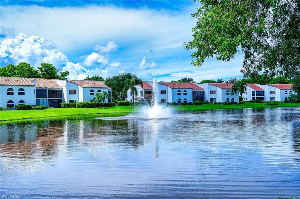 661 Windsurf LN A-202 NAPLES, FL 34108