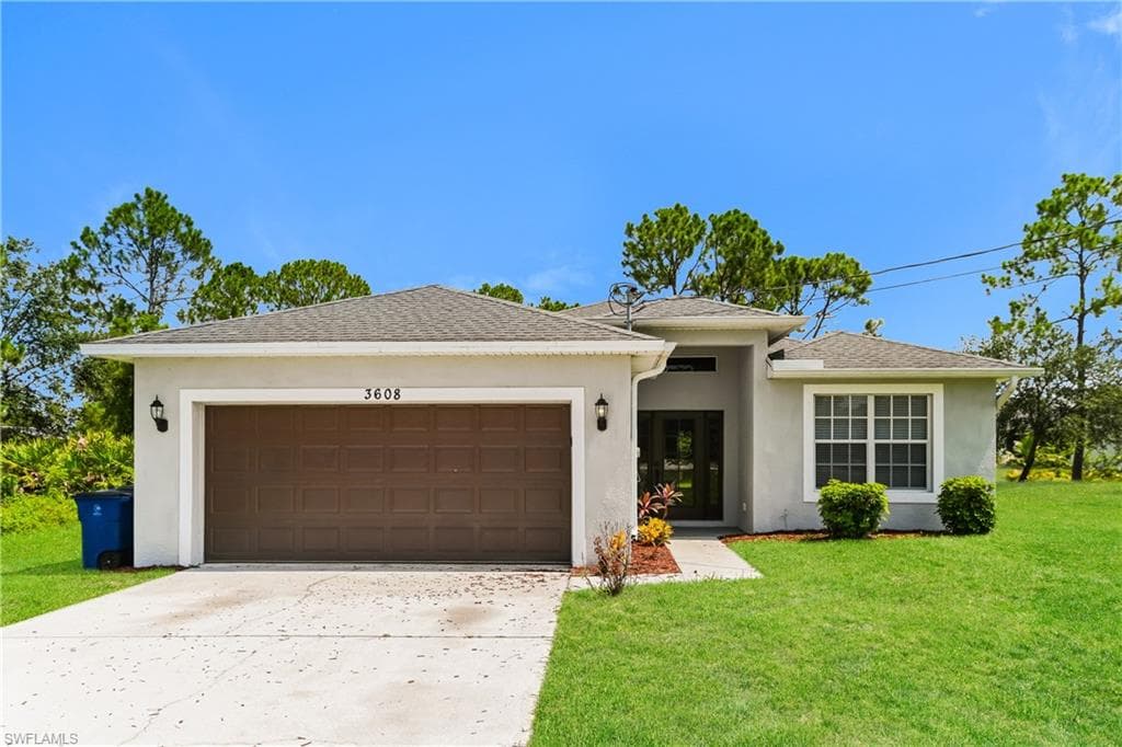3608 39th ST SW LEHIGH ACRES, FL 33976