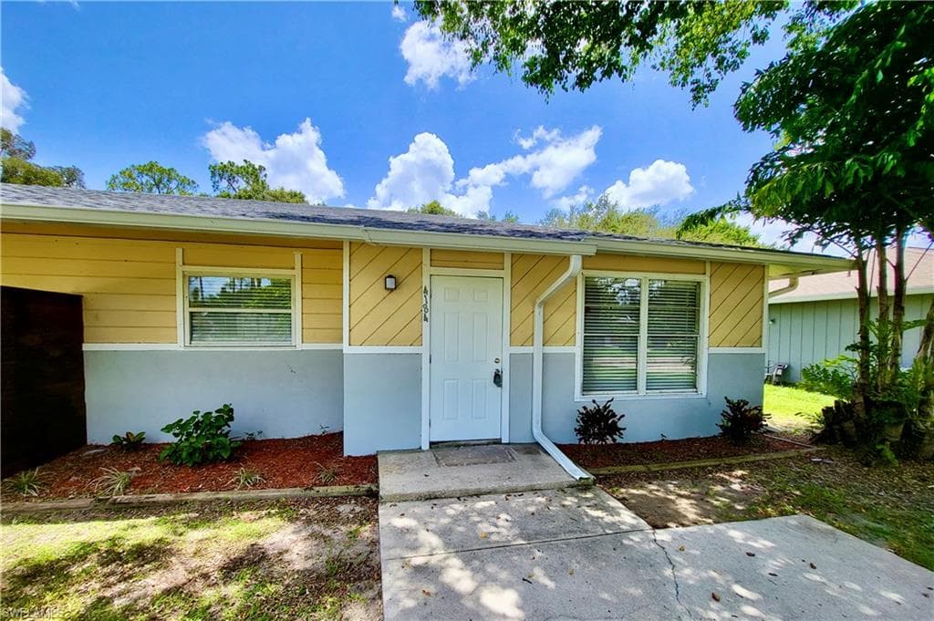 4184 Pine Drop LN NORTH FORT MYERS, FL 33917