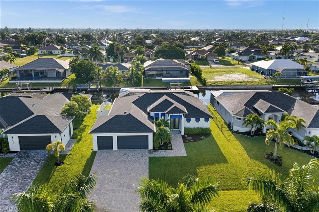 3103 SW 25th AVE CAPE CORAL, FL 33914