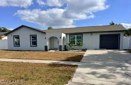 1044 Ridgeway DR NORTH FORT MYERS, FL 33903