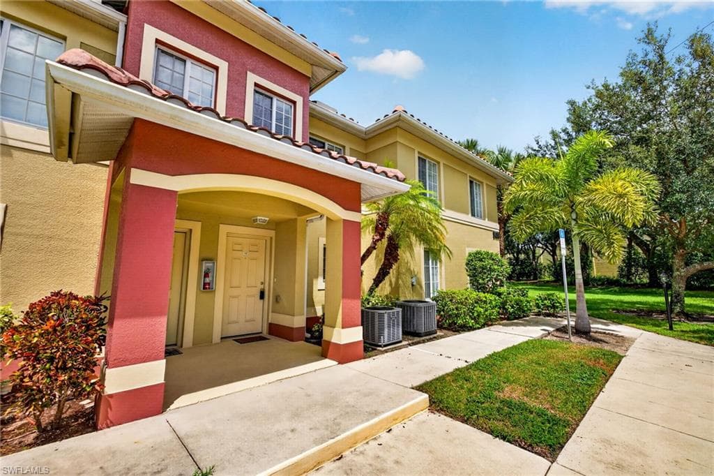 9400 Ivy Brook RUN 108 FORT MYERS, FL 33913