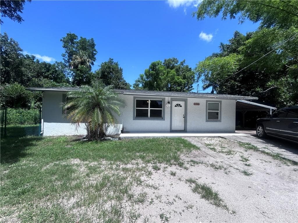 3900 Arnold DR FORT MYERS, FL 33916