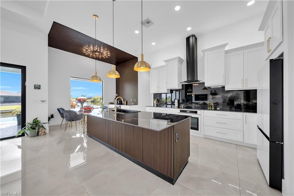 3224 Yucatan PKWY CAPE CORAL, FL 33993