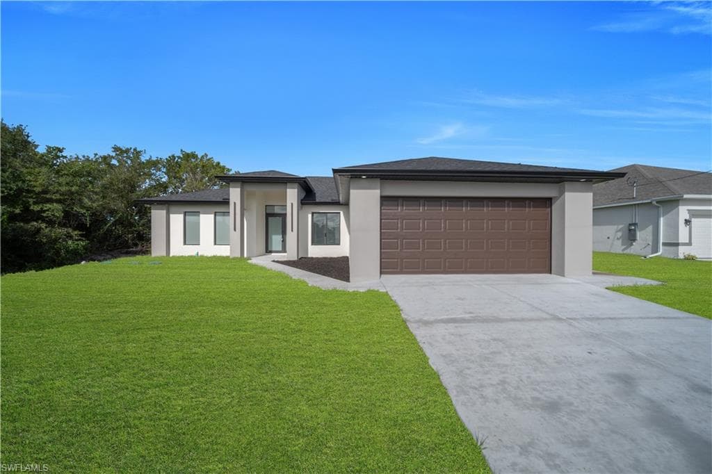 2611 39th ST SW LEHIGH ACRES, FL 33976