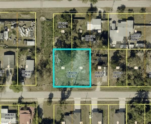 556 Clark ST NORTH FORT MYERS, FL 33903