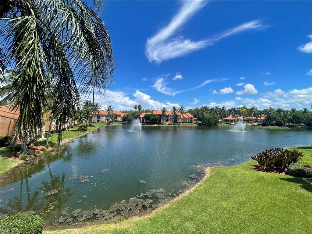 1205 Wildwood Lakes BLVD 306 NAPLES, FL 34104