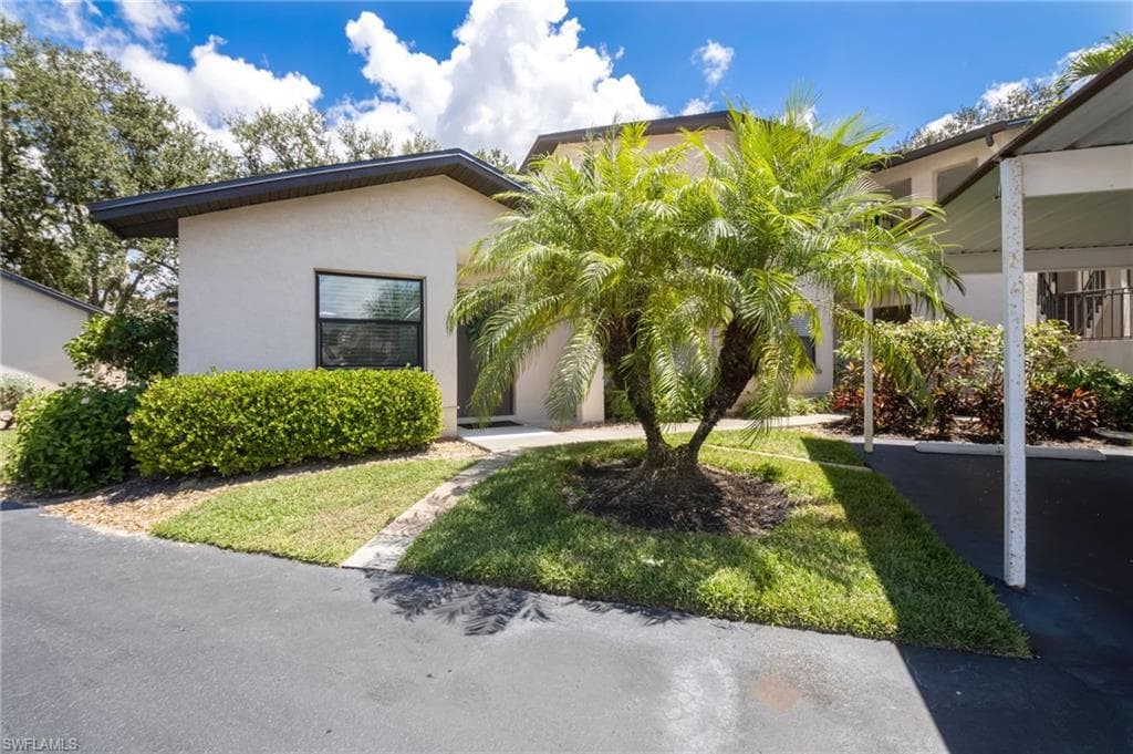 10131 Maddox LN 101 BONITA SPRINGS, FL 34135