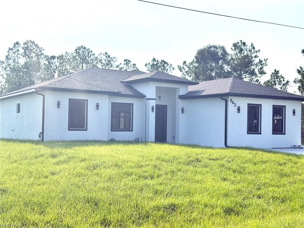843 Andover AVE S LEHIGH ACRES, FL 33974