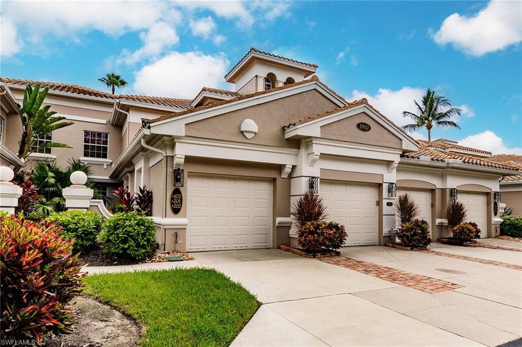 3910 Deer Crossing CT 1 NAPLES, FL 34114