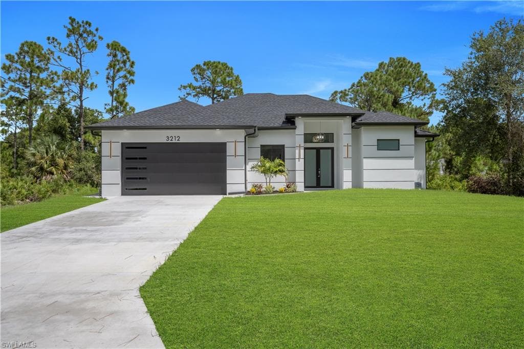 3212 33rd ST W LEHIGH ACRES, FL 33971