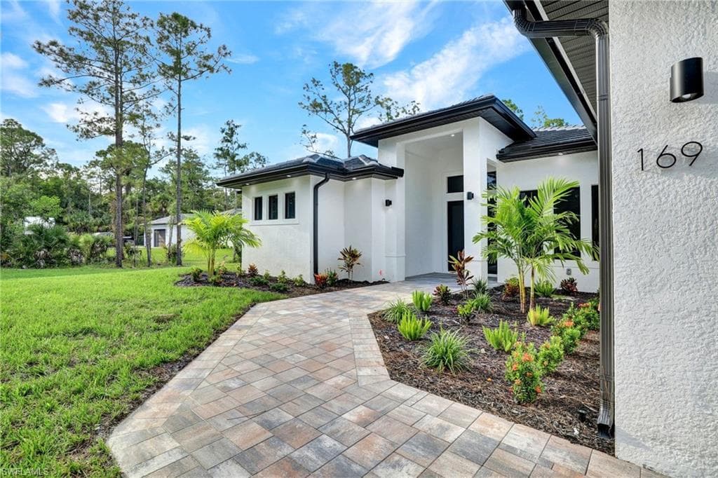 169 18th AVE NW NAPLES, FL 34120