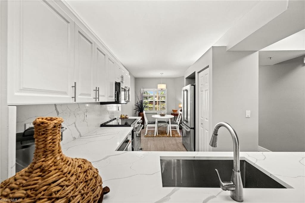 7502 Silver Trumpet LN 103 NAPLES, FL 34109