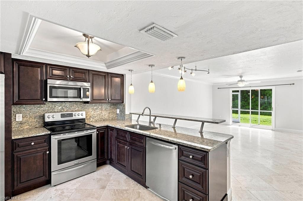 136 Cypress WAY E 4 NAPLES, FL 34110